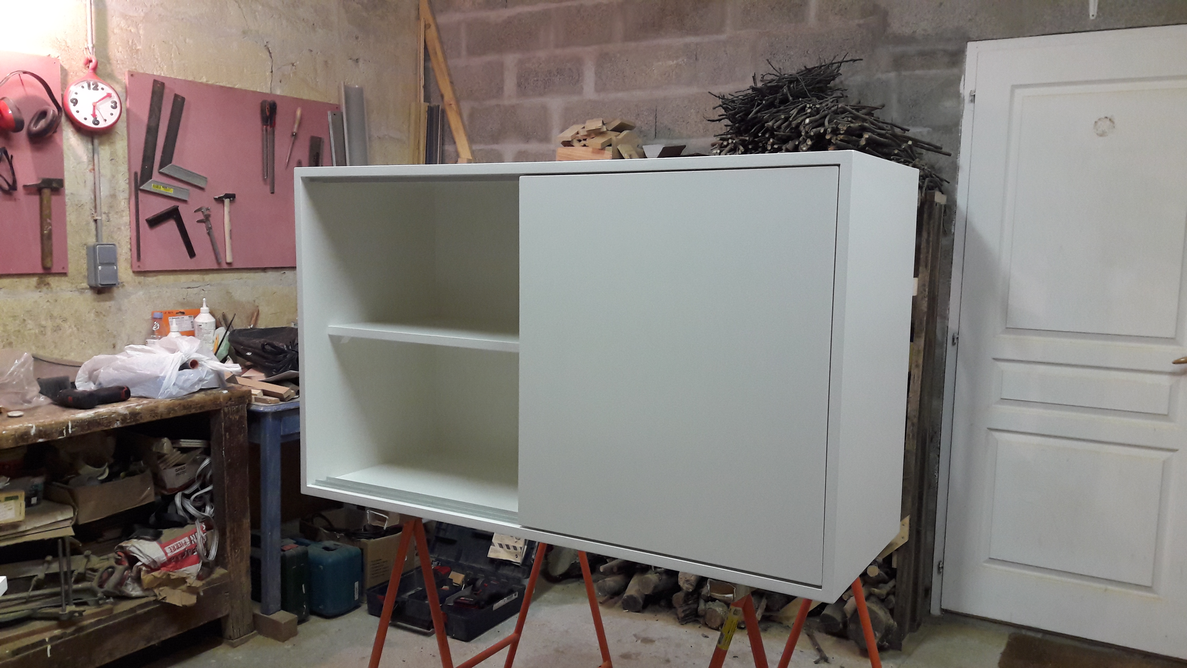 Bureau en chêne massif avec caisson de rangement laqué blanc