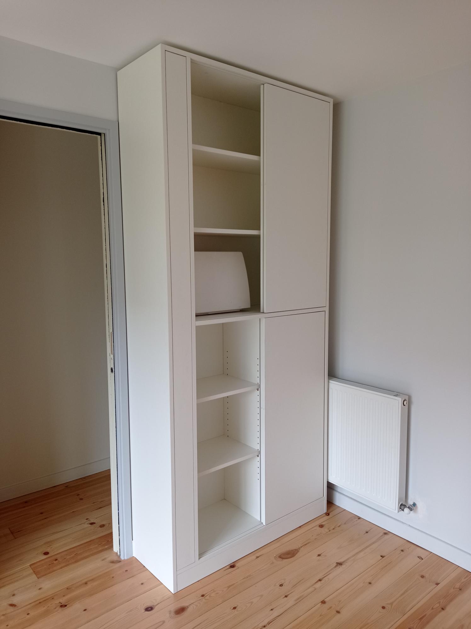 Armoire / rangement moustiquaire