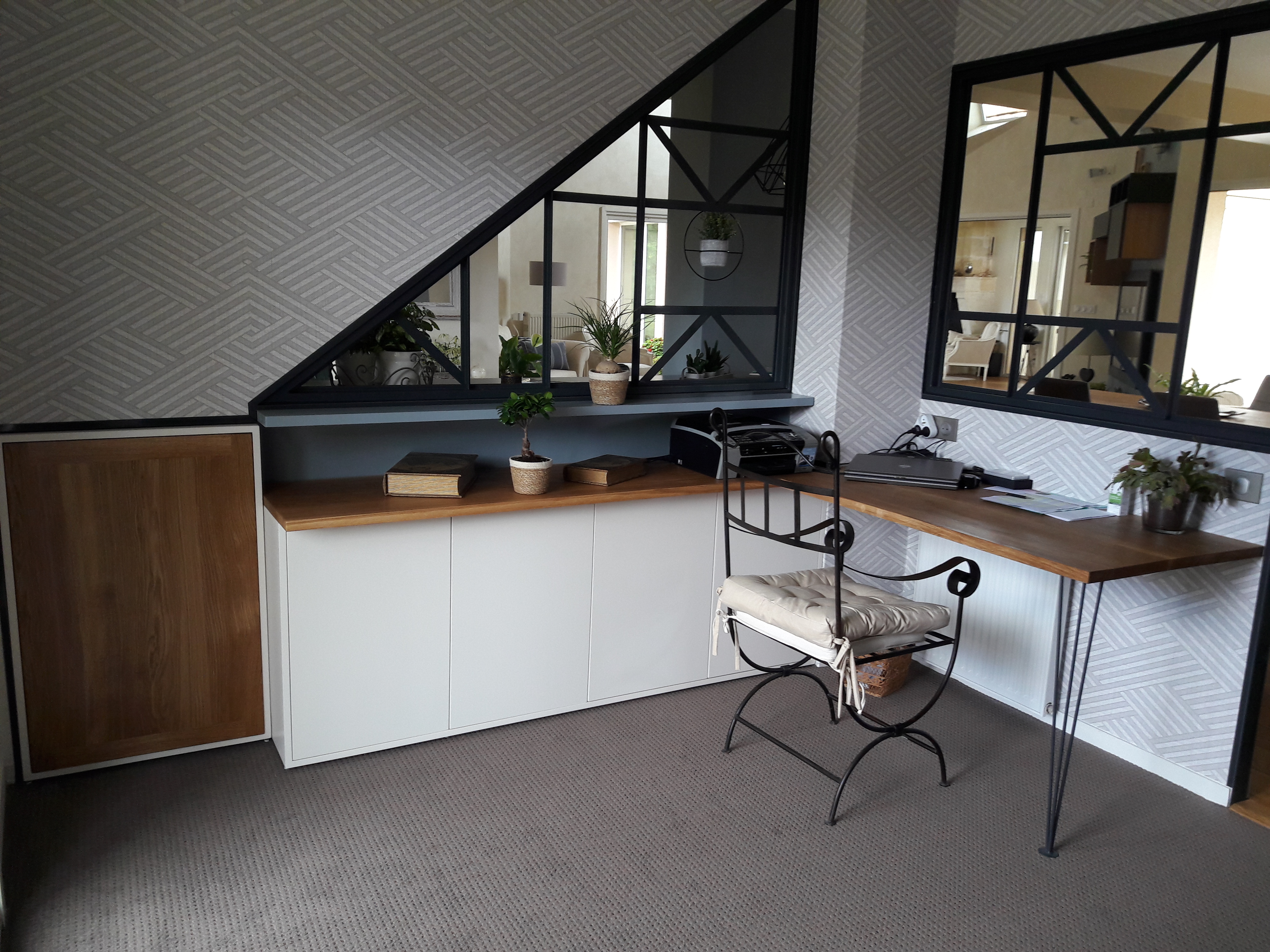 Bureau en chêne et laqué blanc